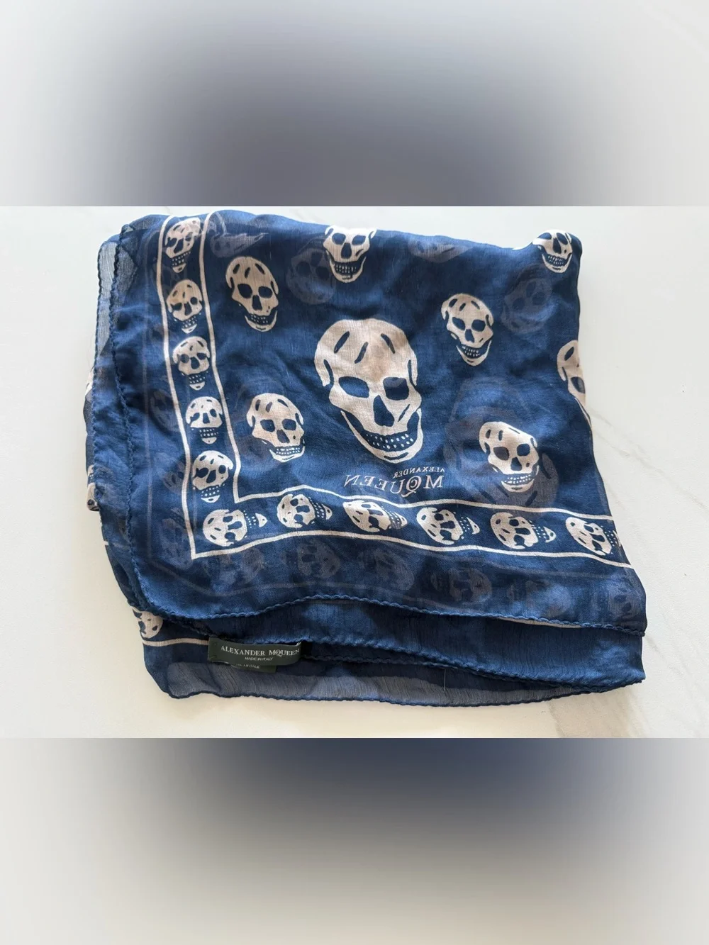 AlexanderMcqueen 100% silk wrap / scarf blue white skulls